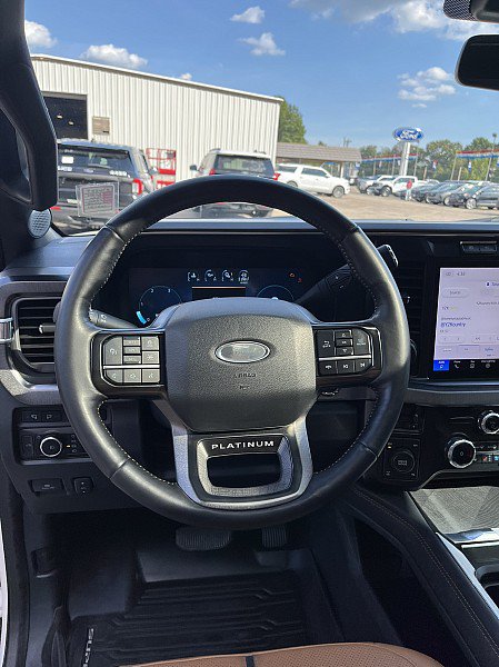 Used 2024 Ford F250 Platinum AWD/4WD image 9
