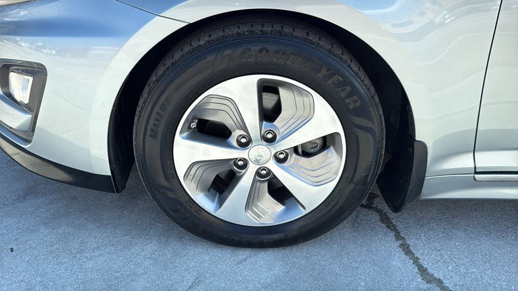 Used 2015 Kia Optima LX FWD image 18