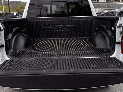 Used 2023 RAM 1500 Big Horn AWD/4WD image 34