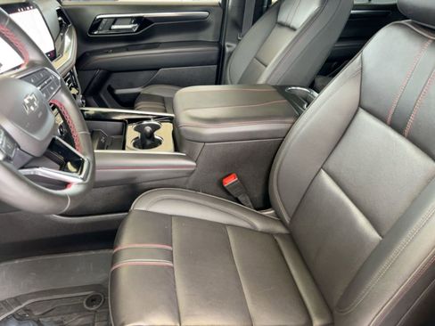 Used 2025 Chevrolet Tahoe RST w/ Comfort Package image 5