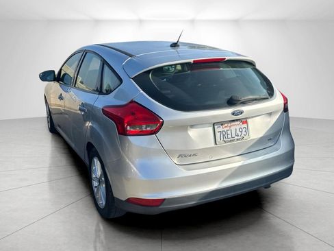 Used 2016 Ford Focus SE image 4