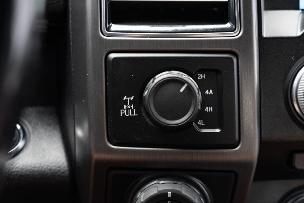 Used 2017 Ford F150 Limited AWD/4WD image 20