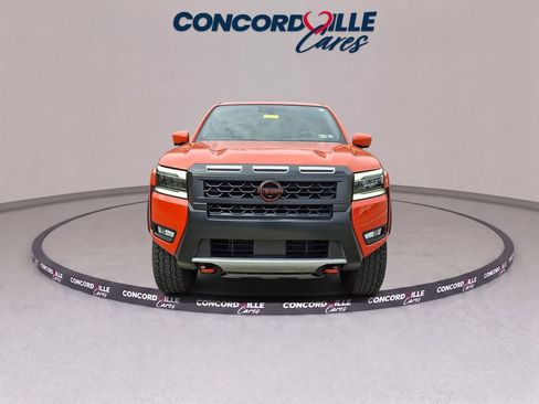 Certified 2025 Nissan Frontier PRO-4X w/ Pro Convenience Package AWD/4WD image 3