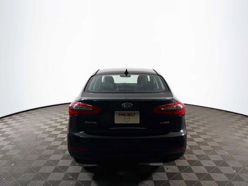Used 2015 Kia Forte EX w/ Premium Package FWD image 5