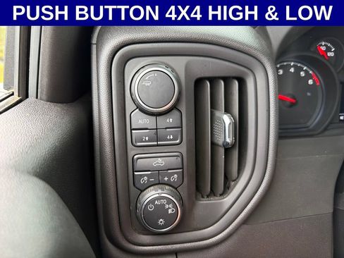Used 2025 Chevrolet Silverado 1500 Custom Trail Boss w/ Turbomax Blackout Package AWD/4WD image 13