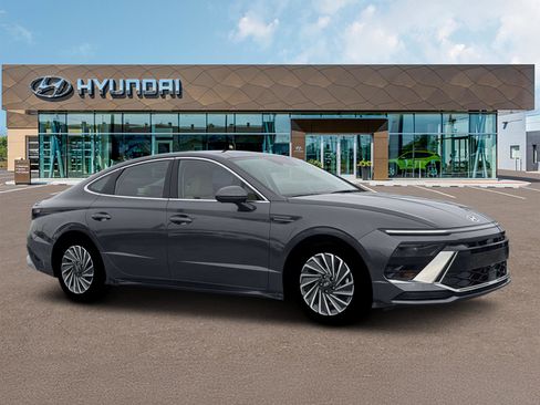 New 2026 Hyundai Sonata Limited FWD image 10
