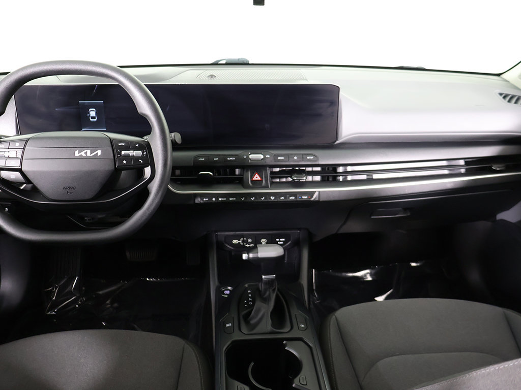 Used 2025 Kia K4 FWD image 32