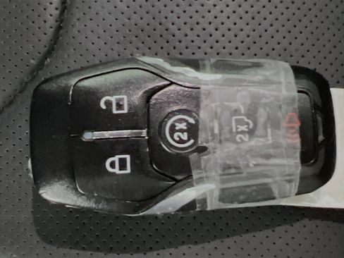 Used 2017 Ford F150 Platinum w/ Equipment Group 701A Luxury image 35