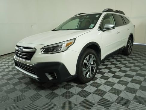 Used 2020 Subaru Outback Touring XT AWD/4WD image 3