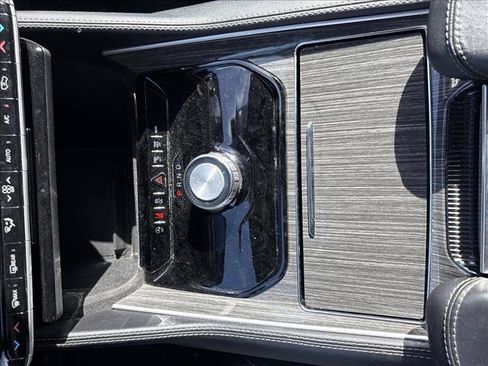 Used 2022 Jeep Wagoneer Series II RWD image 14