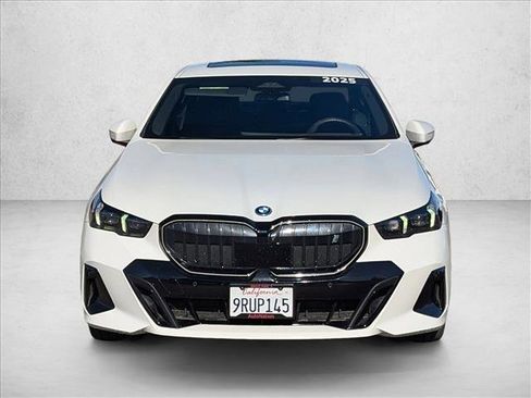 Certified 2025 BMW i5 xDrive40 w/ M Sport Package image 2