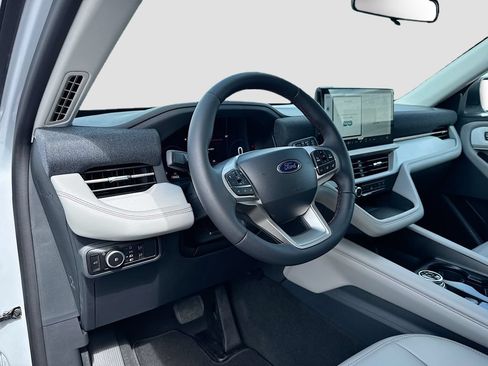 New 2026 Ford Explorer Active w/ Active Comfort Package RWD image 10