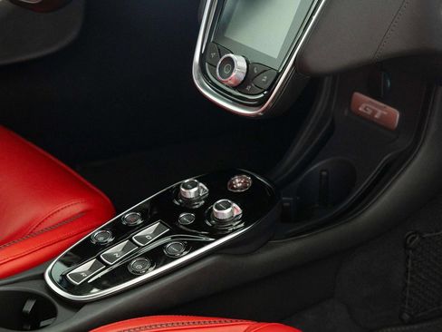 Used 2023 McLaren GT image 30