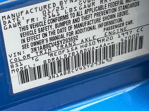 Used 2025 Nissan Sentra SV image 29