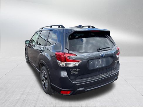 Used 2023 Subaru Forester Premium AWD/4WD image 5