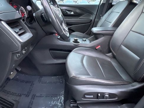 Used 2021 GMC Terrain SLT image 21