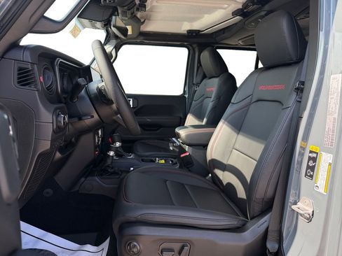 New 2025 Jeep Wrangler Rubicon w/ Steel Bumper Group image 9