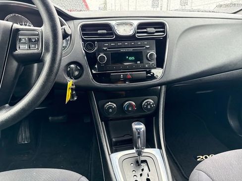 Used 2013 Chrysler 200 LX image 19
