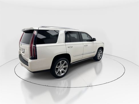 Used 2015 Cadillac Escalade Premium image 8