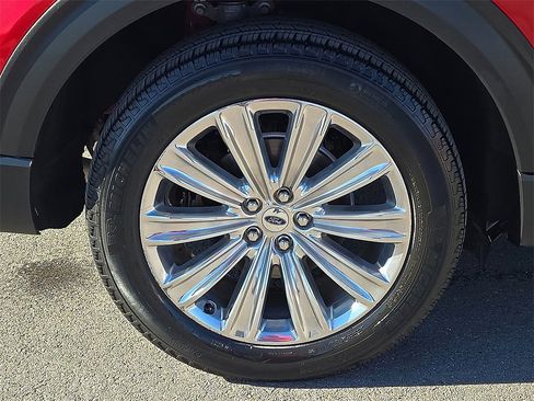 Used 2023 Ford Explorer Limited w/ Equipment Group 301A image 7