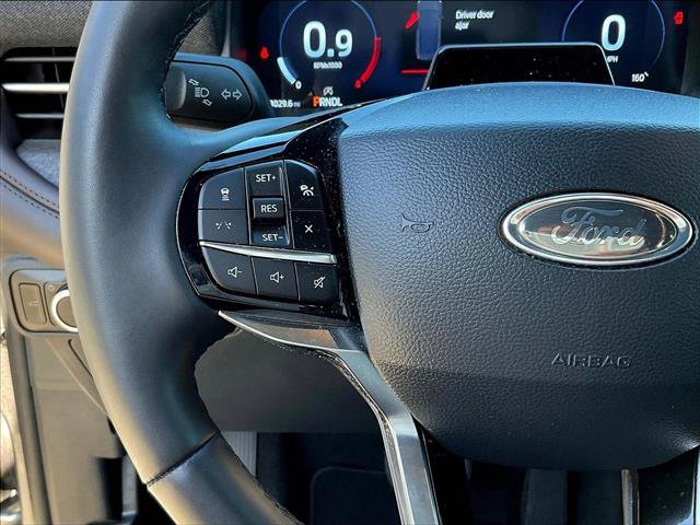 Used 2025 Ford Explorer Platinum RWD image 16