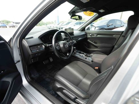 Used 2024 Honda Civic Sport image 8