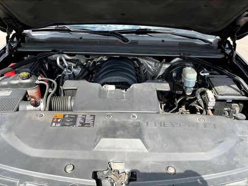 Used 2016 Chevrolet Suburban LTZ AWD/4WD image 31