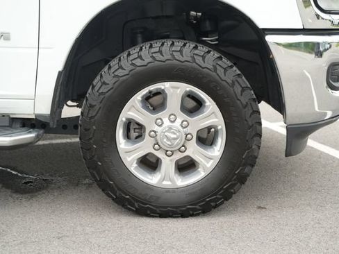 Used 2024 RAM 2500 Big Horn AWD/4WD image 48