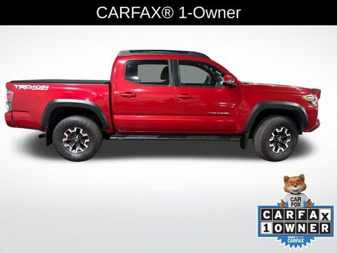 Used 2022 Toyota Tacoma TRD Off-Road w/ Technology Package image 3