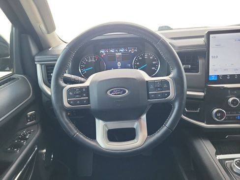 Used 2023 Ford Expedition XLT RWD image 13