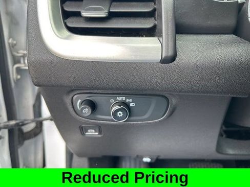 Used 2020 GMC Terrain SLE w/ Driver Convenience Package AWD/4WD image 19