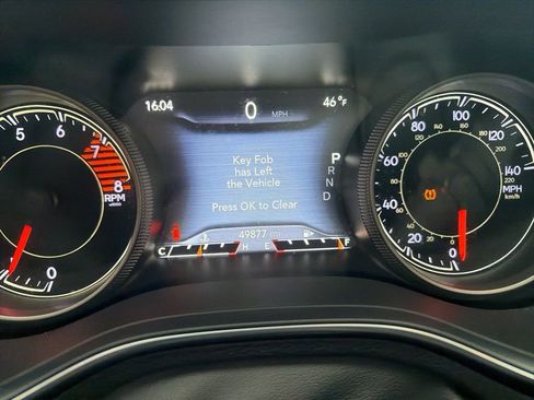 Used 2019 Jeep Cherokee Trailhawk image 23