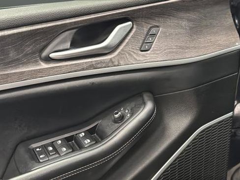 Used 2023 Jeep Grand Cherokee 4WD 4xe image 21