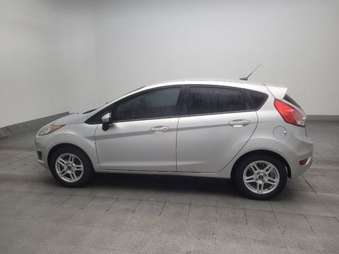 Used 2018 Ford Fiesta SE FWD image 3