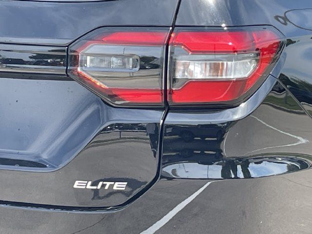 Certified 2025 Honda Pilot Elite image 6