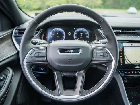 New 2026 Jeep Grand Cherokee L 4WD image 33
