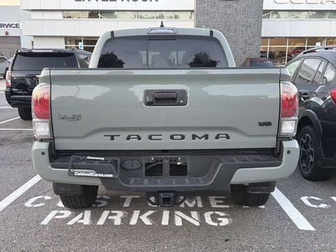 Used 2023 Toyota Tacoma TRD Off-Road w/ Technology Package AWD/4WD image 5