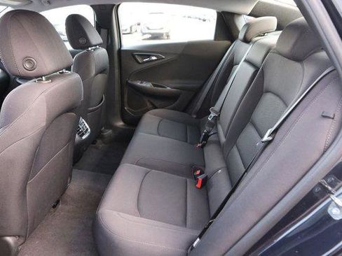 Used 2023 Chevrolet Malibu LT image 9