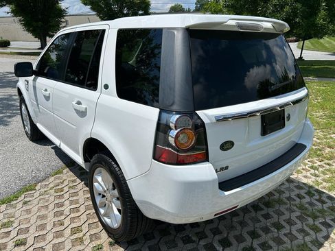 Used 2014 Land Rover LR2 HSE AWD/4WD image 7