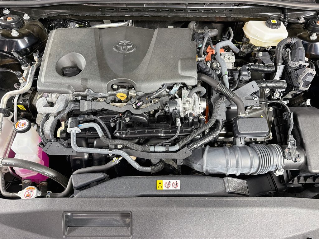 Used 2025 Toyota Camry LE FWD image 31