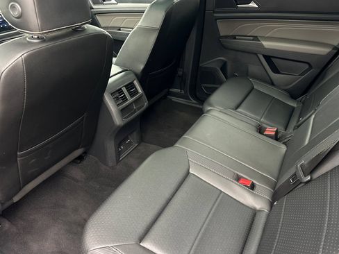 Used 2023 Volkswagen Atlas Cross Sport SEL AWD/4WD image 12