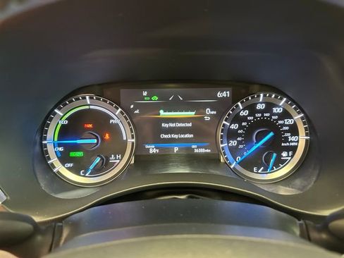 Used 2022 Toyota Highlander Limited FWD image 19