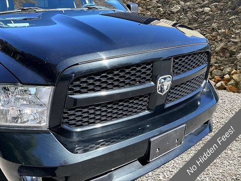 Used 2019 RAM 1500 Express w/ Express Value Package AWD/4WD image 24