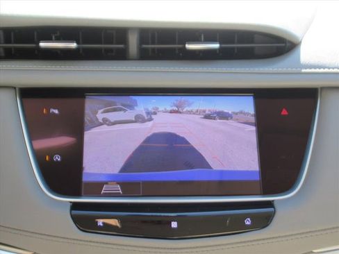 Used 2020 Cadillac XT5 Premium Luxury AWD/4WD image 23