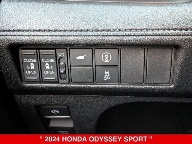 Used 2024 Honda Odyssey Sport image 18