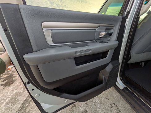 Used 2016 RAM 2500 SLT AWD/4WD image 22