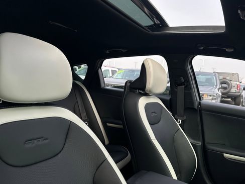 Used 2025 Kia K4 GT-Line Turbo image 16