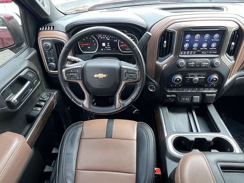 Used 2022 Chevrolet Silverado 1500 High Country image 11
