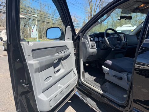 Used 2006 Dodge Ram 1500 Truck SLT image 11