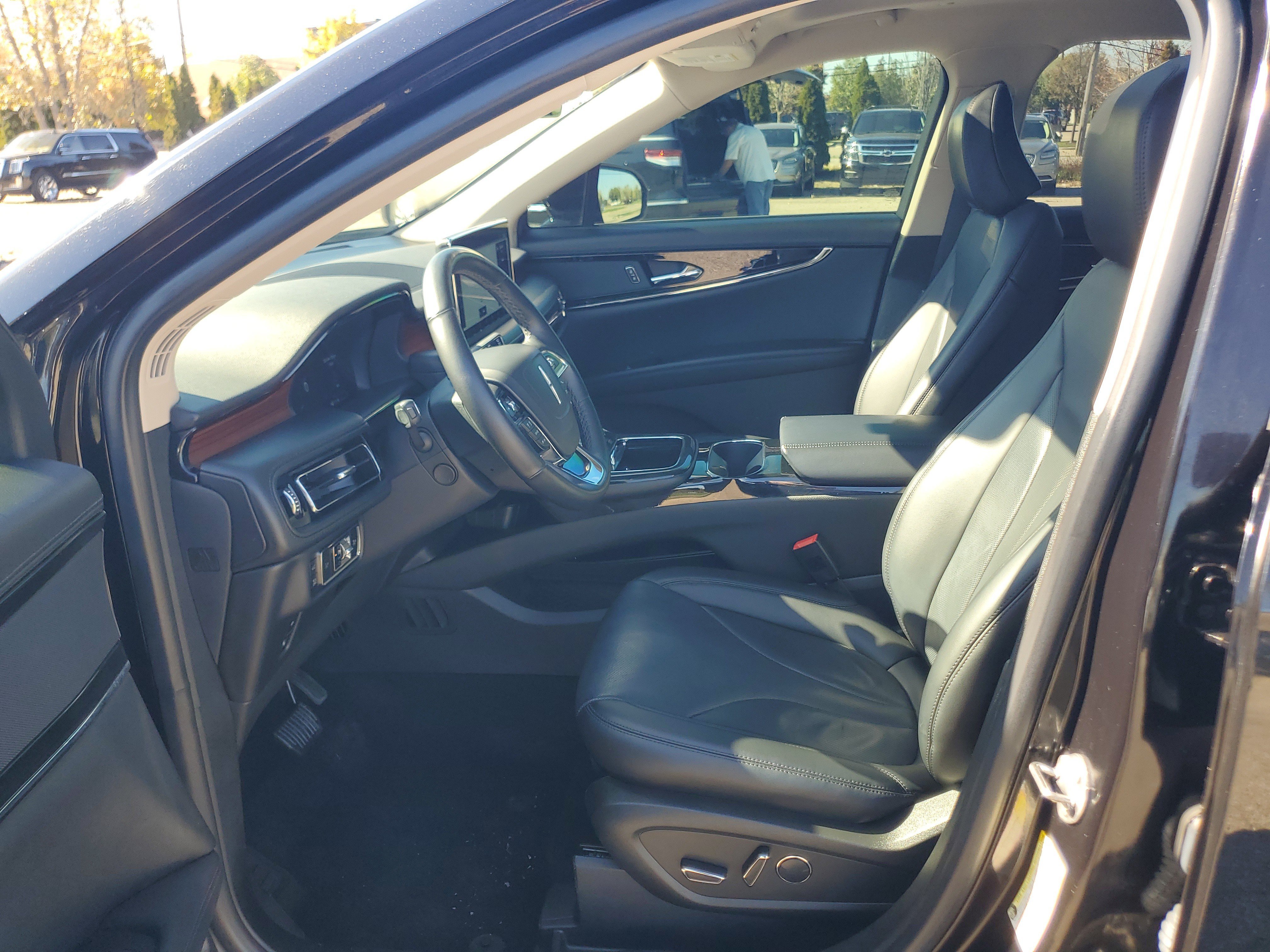 Certified 2023 Lincoln Nautilus Reserve AWD/4WD image 12